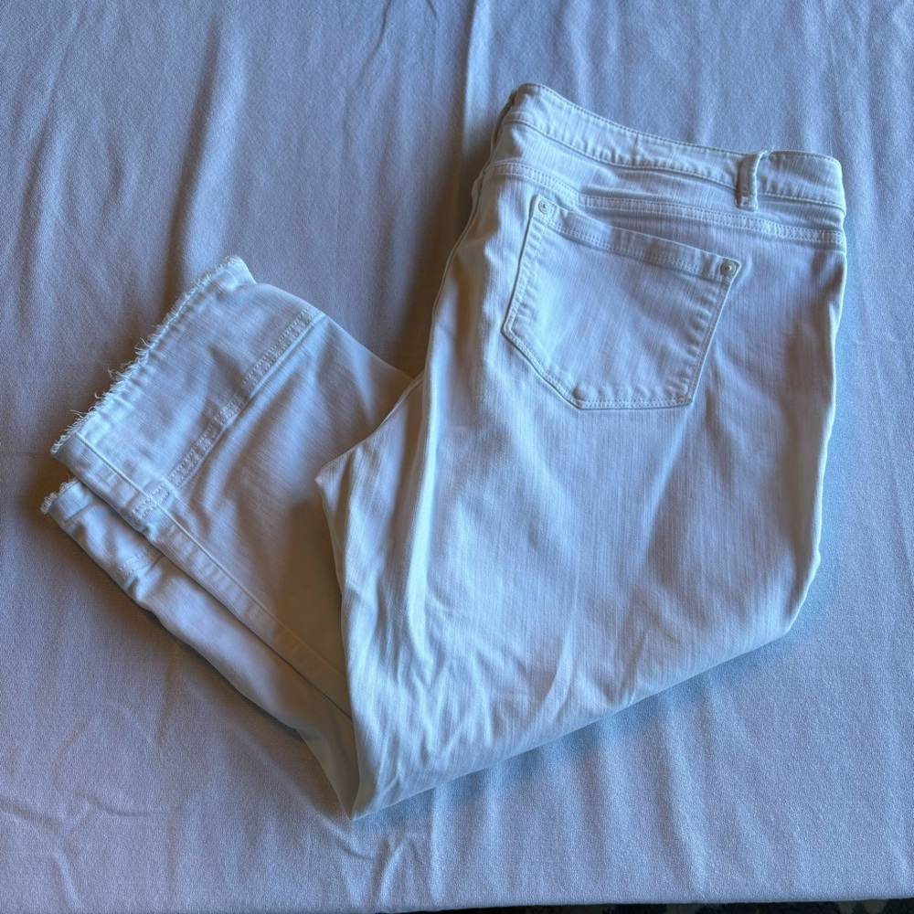 J. Jill Off-White Ankle Crop Jeans with Frayed Hem